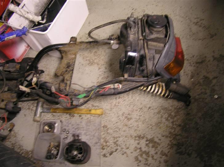 Yamaha jog fs projekt stjålet - det bkiver dyrt billede 6