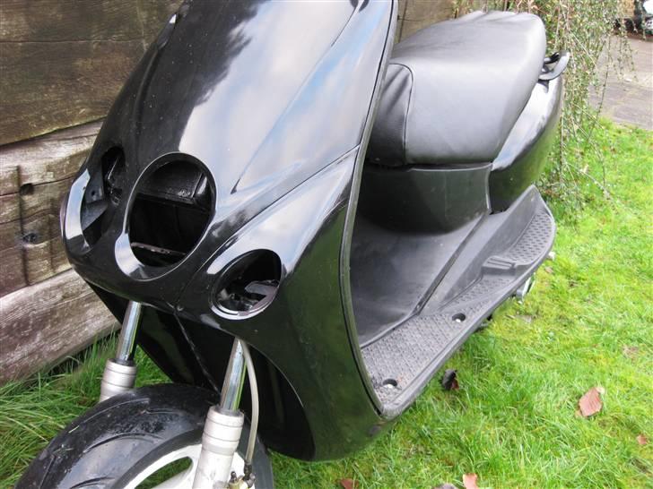 Yamaha neos væk billede 3