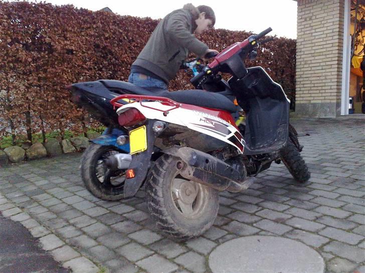 PGO Dr. Big -Solgt- - Typisk Strandby.... Kan ikke lade min Big være i fred, han vil hele tiden "prøvekøre" den :P billede 6