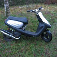 Yamaha jog spaceinvation solgt