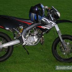 Derbi senda sm x-treme