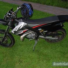 Derbi senda sm x-treme