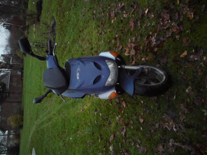 Aprilia sr50 ac SD solgt billede 2