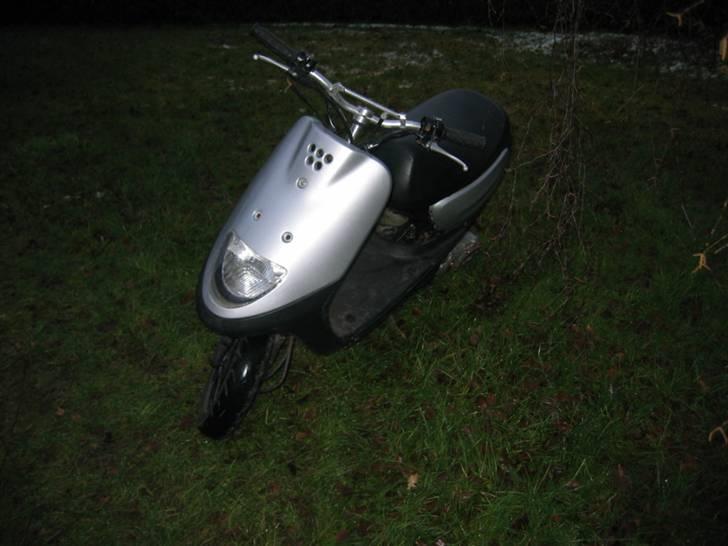 Yamaha jog spaceinvation solgt billede 5