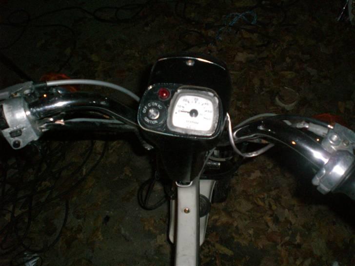 Suzuki fz50(solgt) billede 6