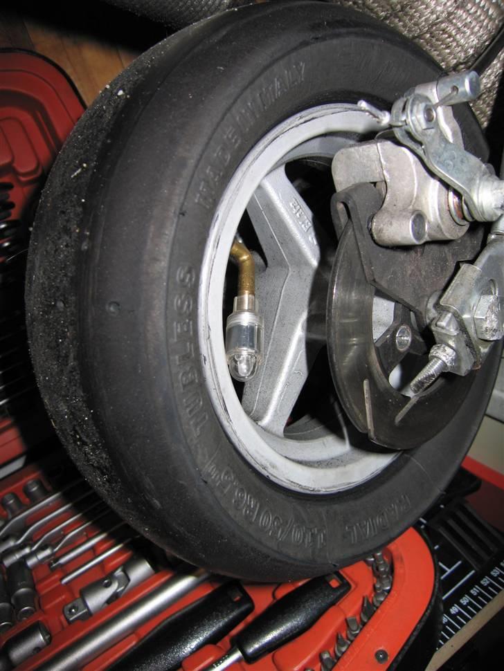 Blata WRS 14 - Jeg havde fået ventilhætter med lys i. Efter fem omgange var de smadret - undskyld T Hansen billede 10