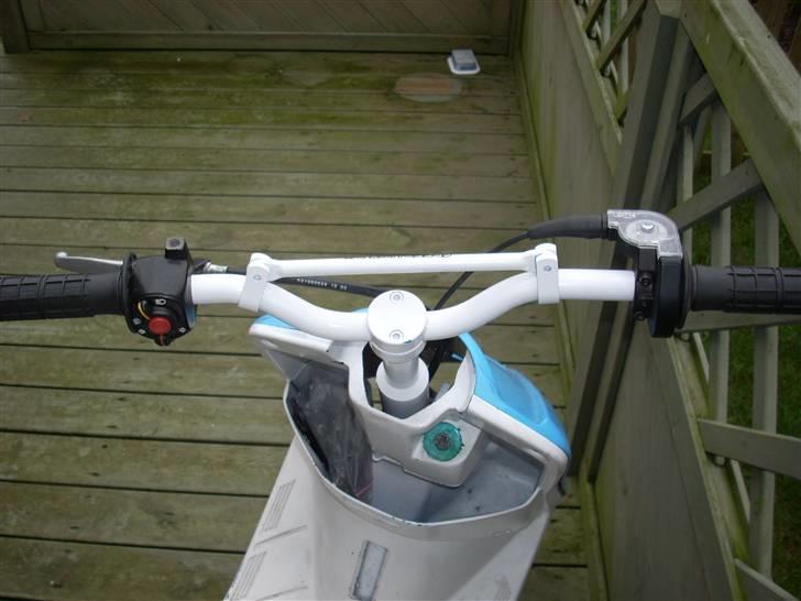 Yamaha Jog AS BYTTET  1998 - styret er lånt billede 6