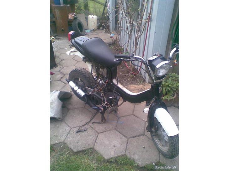 {{currentPhoto.altText}} billede {{currentPhoto.number}}