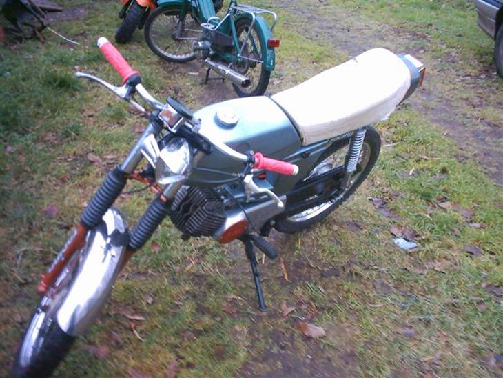 {{currentPhoto.altText}} billede {{currentPhoto.number}}