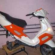 Peugeot speedfight HEBO