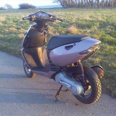 Aprilia Sonic ->SOLGT<-