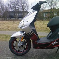 Yamaha JoG R (Solgt)