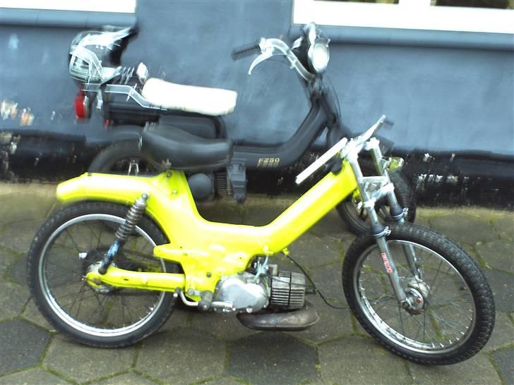 Puch Maxi KL<3 Byttet - Det kamara vi tog billederne med kunne ik Fange faven !  billede 12