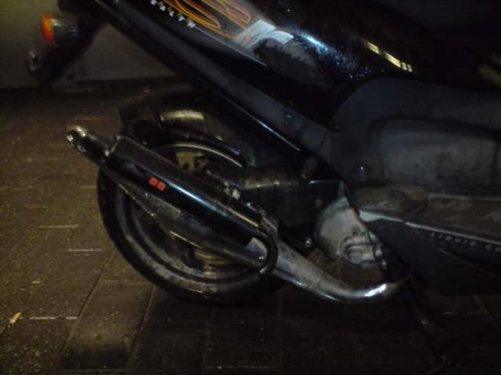 Aprilia Sr50 Lc DD SJÅLET  billede 3