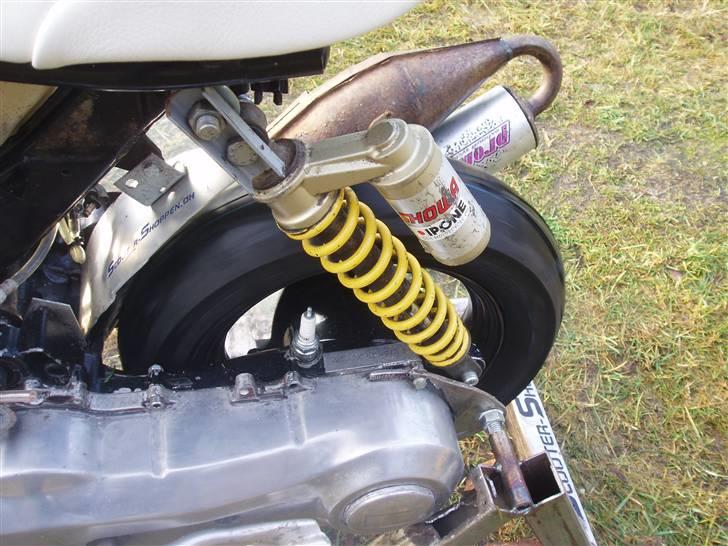 Suzuki fz/Jog solgt 5000kr. - min gas støddæmper  billede 13