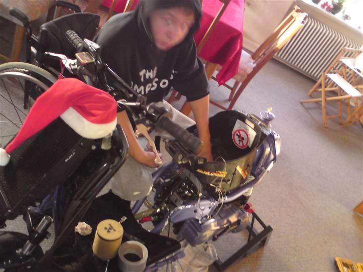 Yamaha Jog lc ts t7 - Munke som tuner nisse jog :P  billede 9