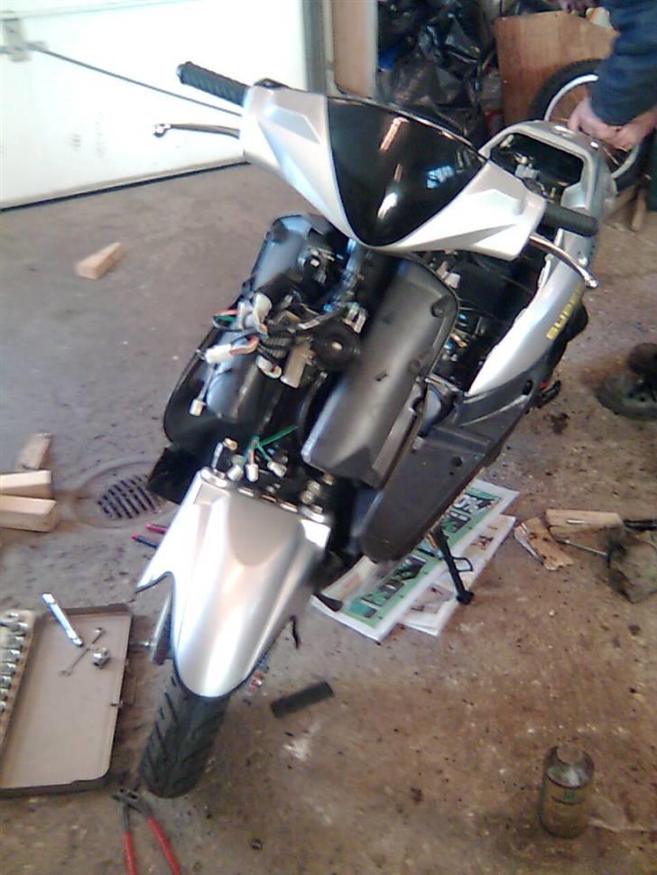 Baotian Supermoto BT49QT-9 (SOLGT billede 3