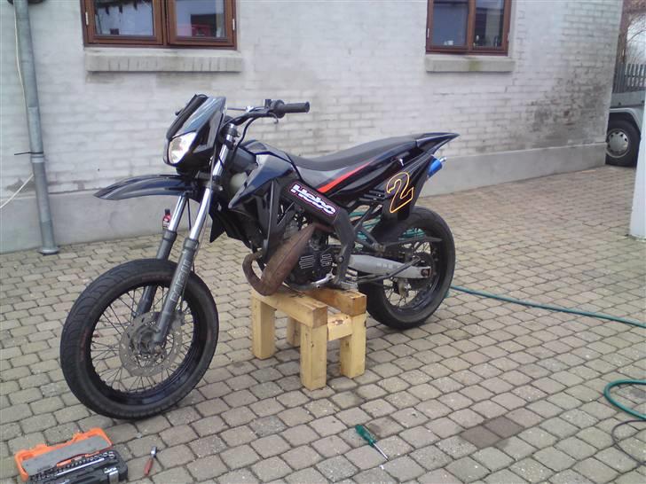 Derbi Senda x-treme (SOLGT) - som den er i dag :D billede 1