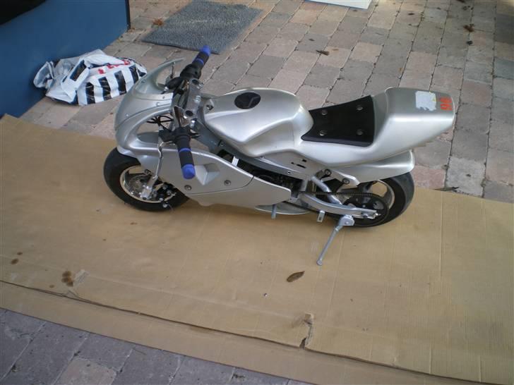 MiniBike 49 cc [SOLGT] - da jeg fik den .. billede 2