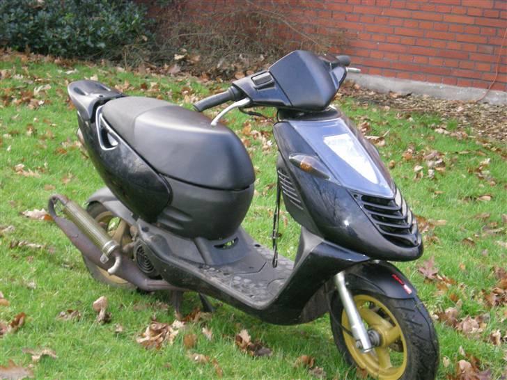 Aprilia sonic Gp billede 3