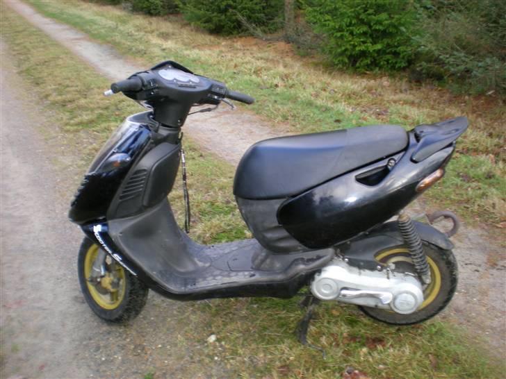 Aprilia sonic Gp billede 5