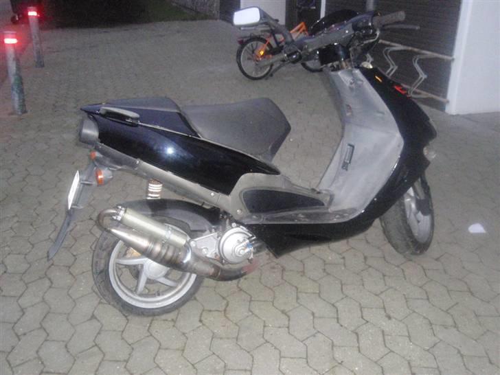 Aprilia SR50 LC DD (SOLGT) - højre side billede 3