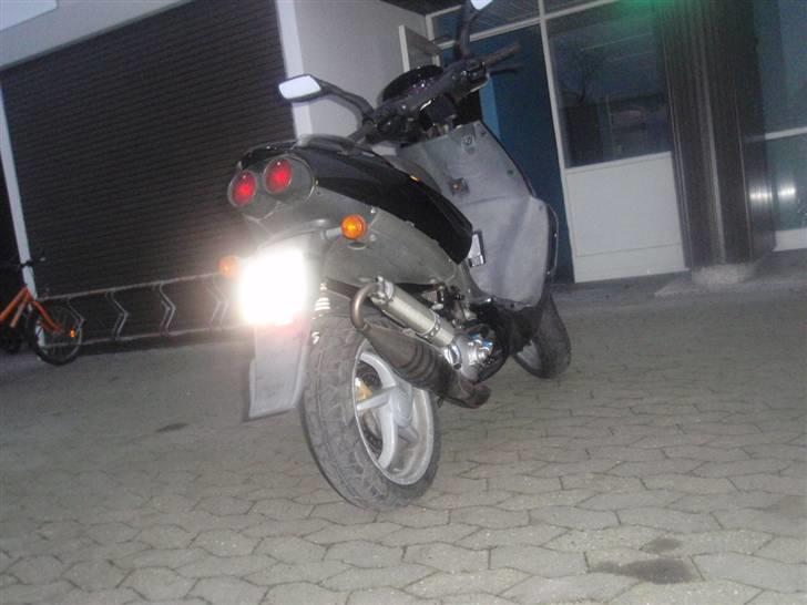 Aprilia SR50 LC DD (SOLGT) - højre side billede 4