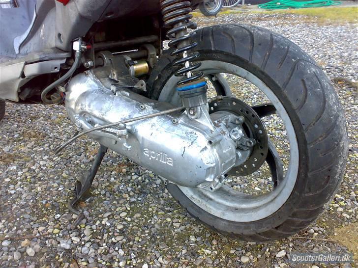 Aprilia SR50 Stealth LC SOLGT billede 4