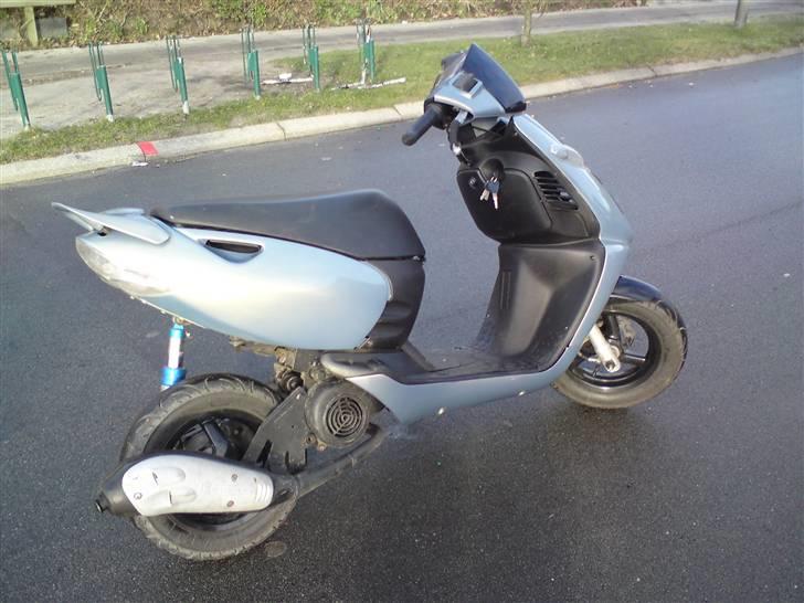 Aprilia Sonic  SOLGT  billede 3