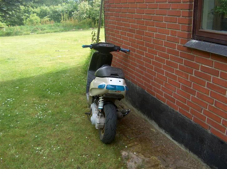 Piaggio Typhoon 's6' solgt billede 7