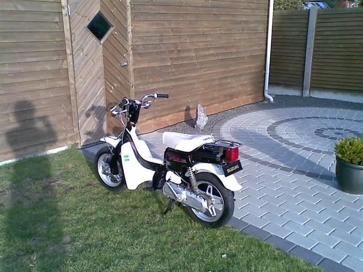 Suzuki FZ50 "JYTTE" SOLGT billede 3