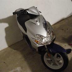 Yamaha jogR byttet til sort fs