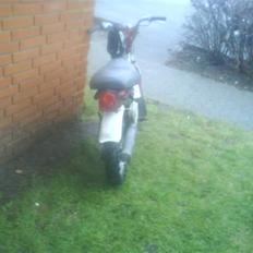 Suzuki FZ50 nakket :-(