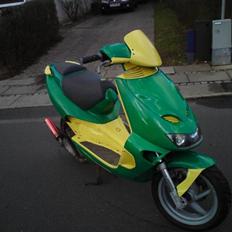 Aprilia sr 50 (byttet med sonic)