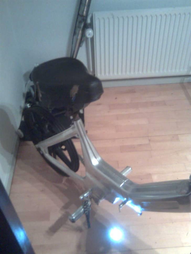 Puch e50 k |BYTTET| - flængerne gør mig pisse våd :P billede 4