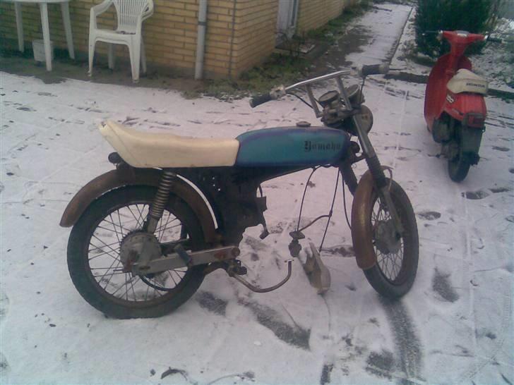 Yamaha FS1 K1 (projekt) - set fra den anden side xD billede 2