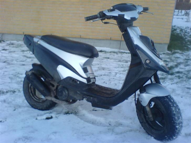 PGO Hot 50 (SOLGT) billede 1