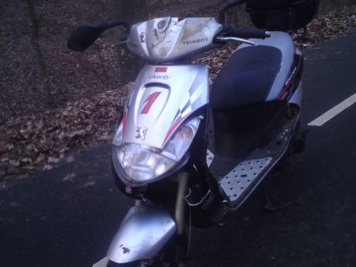 Peugeot vivacity total smadret billede 2