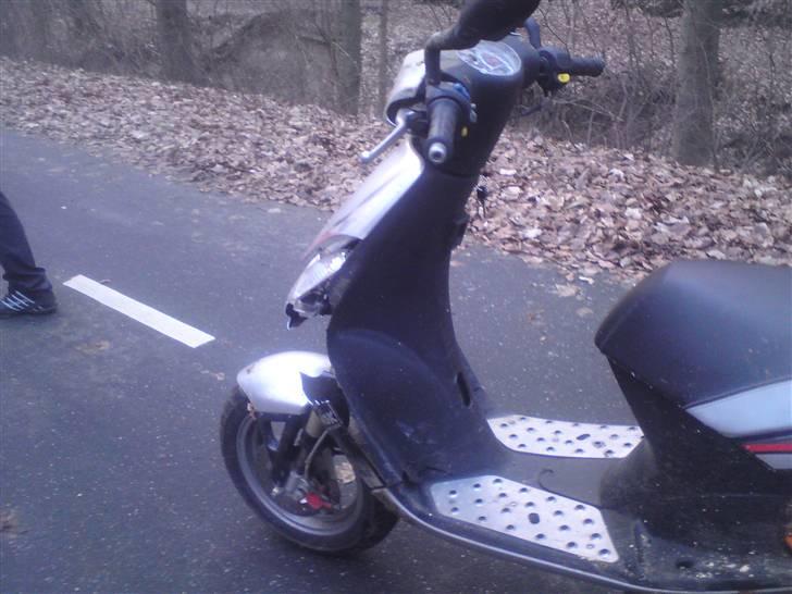 Peugeot vivacity total smadret billede 3