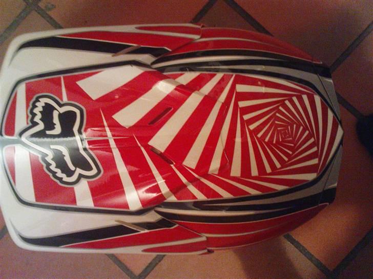 Suzuki 125 rm SOLGT :( - Den nye Fox hjelm 09 billede 8