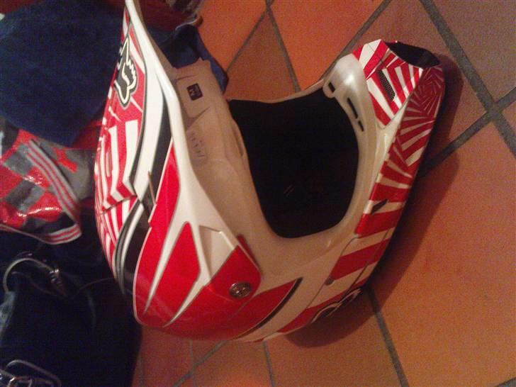 Suzuki 125 rm SOLGT :( - Den nye Fox hjelm 09 billede 9