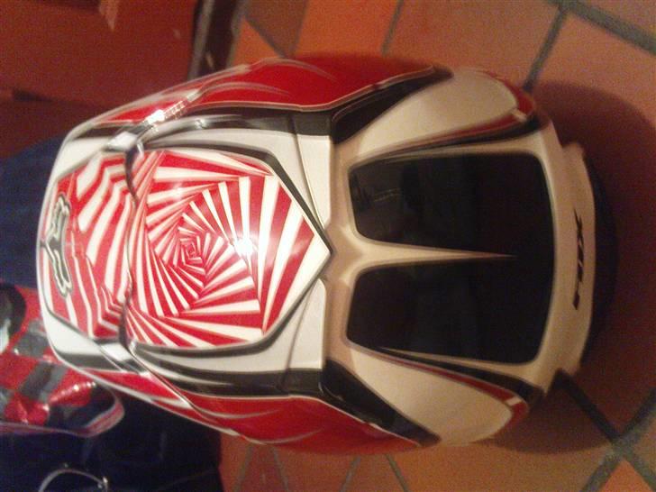 Suzuki 125 rm SOLGT :( - Den nye Fox hjelm 09 billede 10