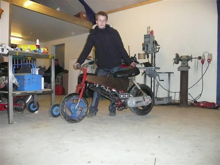 Yamaha aerox baneracer (solgt) billede 11