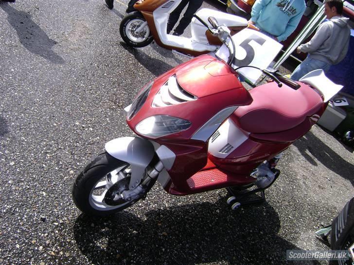 Piaggio NRG Power DT - Speedmeet ´09. billede 1
