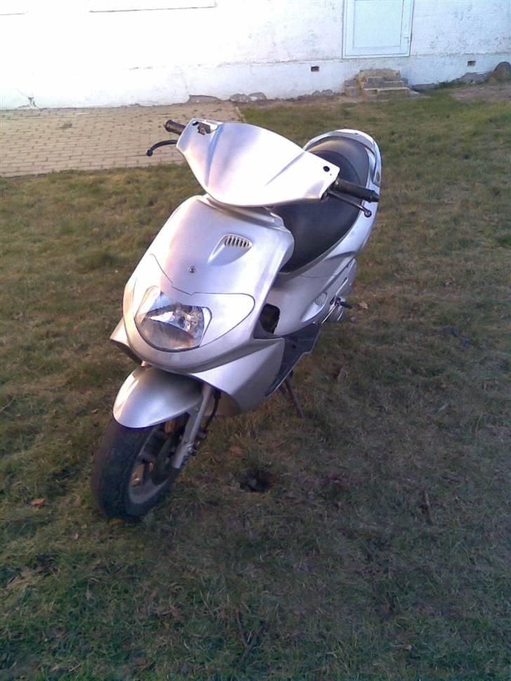 Daelim S Five (solgt) billede 5