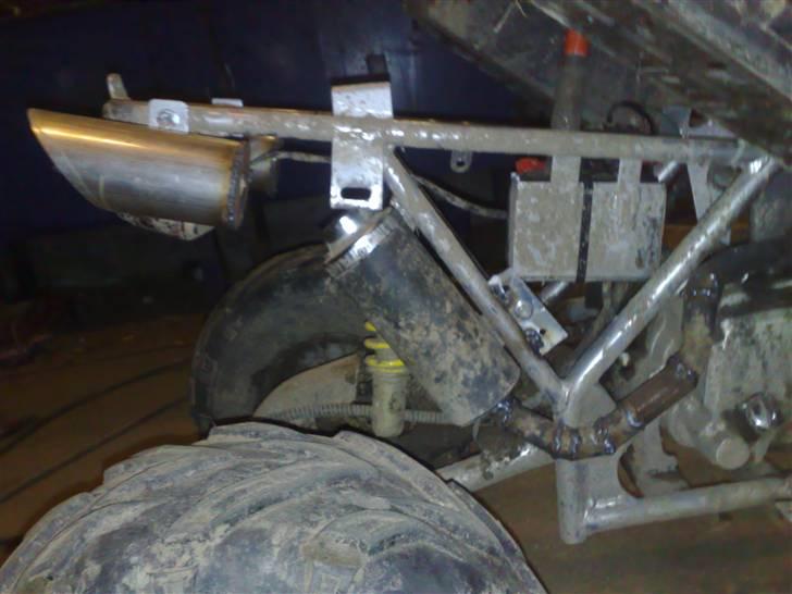 MiniBike 110cc ATV (solgt) - i gang med at lave udstødning billede 9