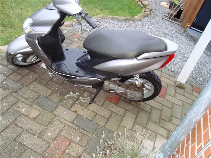 Yamaha Jog r//solgt// billede 7