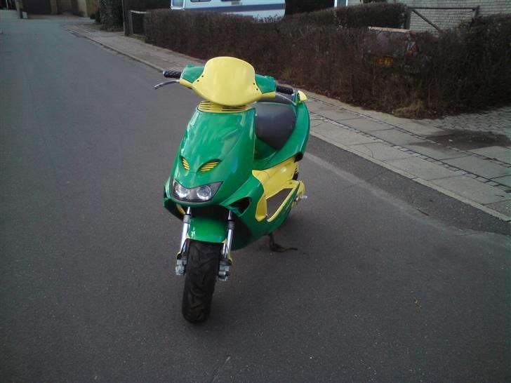 Aprilia sr 50 (byttet med sonic) billede 1