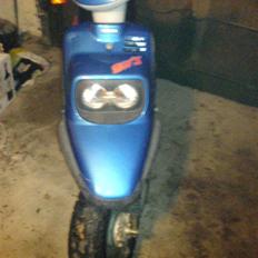 Yamaha Booster TIL SALG