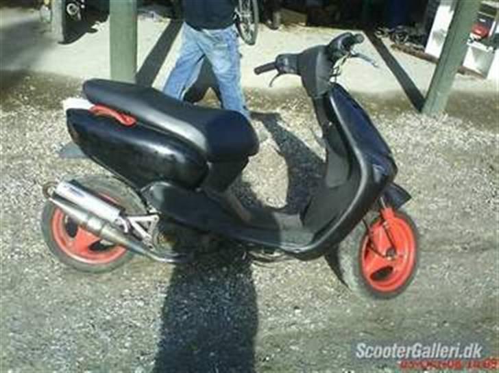 Yamaha neos byttes til hot billede 1